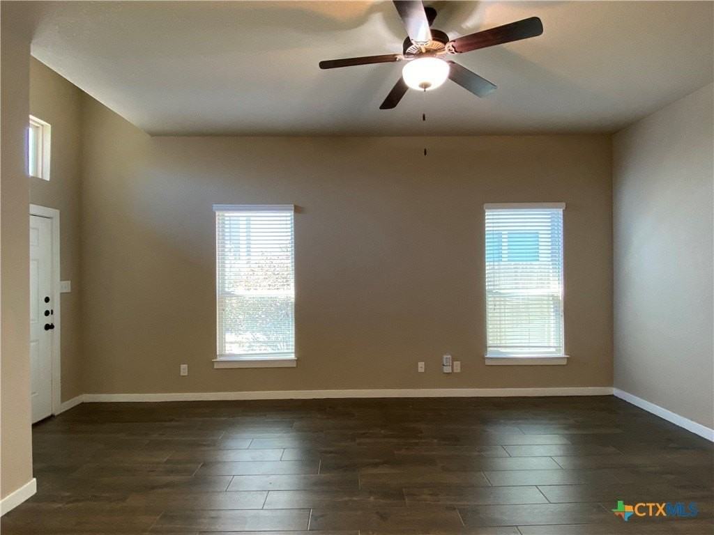 2213 Avery Vlg - Photo 7 of 31