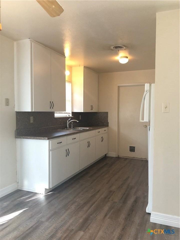 507 N 24th St - Photo 3 of 14