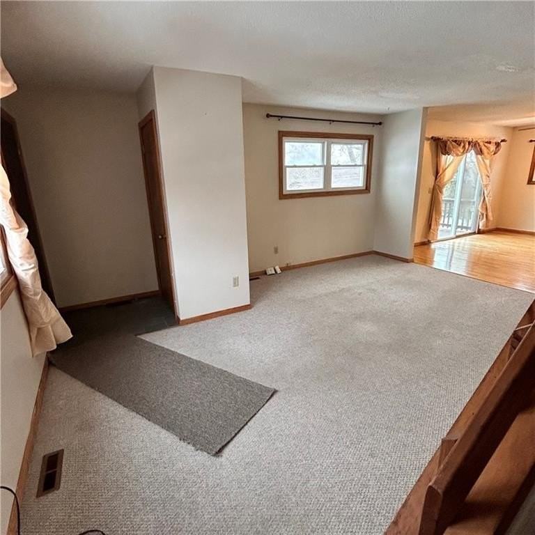 19 Brandywine Dr Unit 2 - Photo 5 of 10