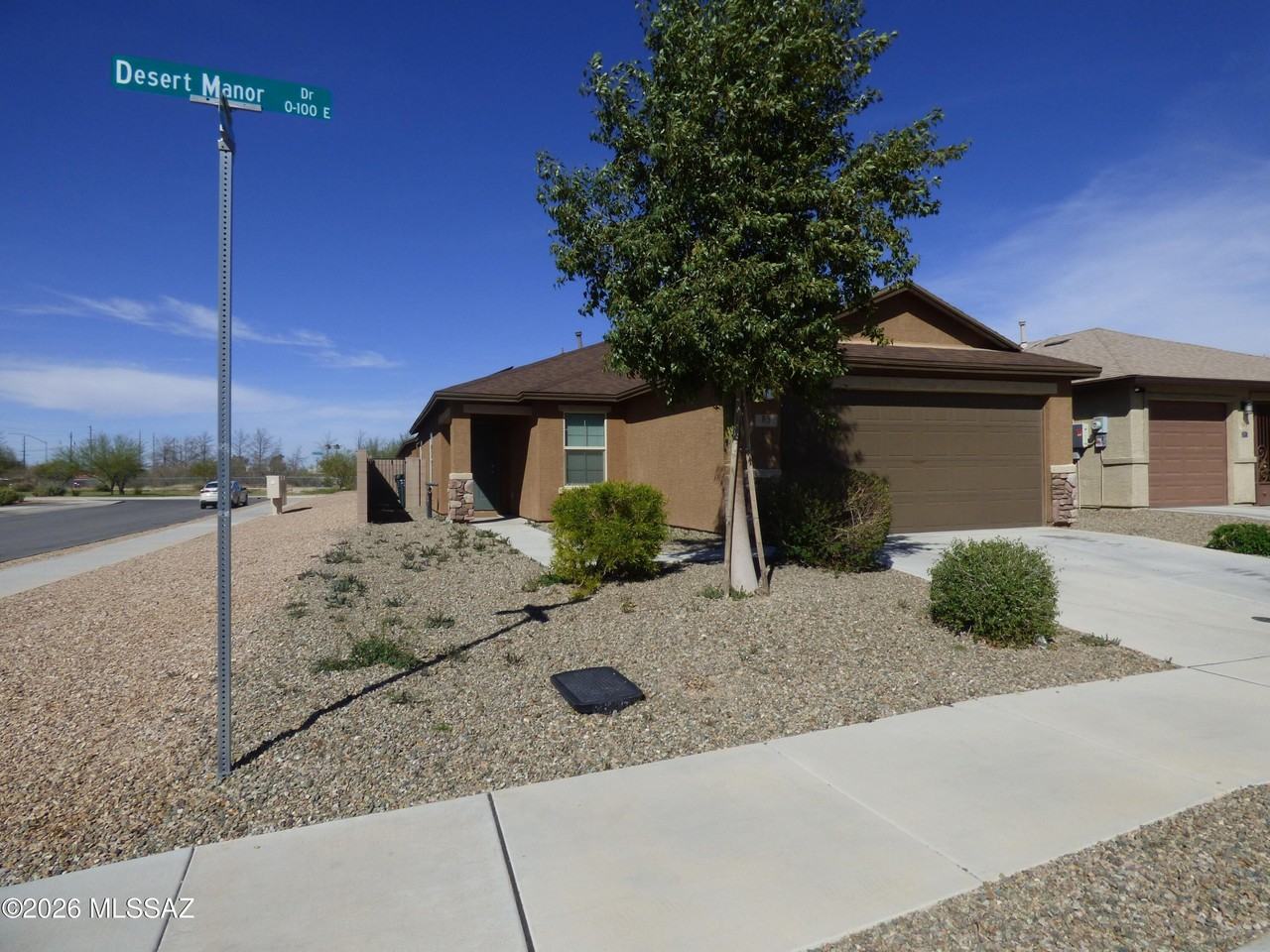 85 E Desert Manor Dr - Photo 2 of 22