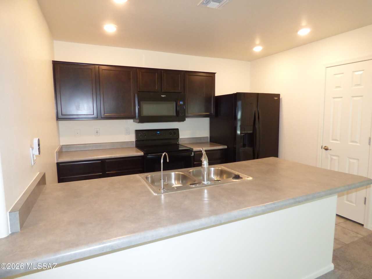 85 E Desert Manor Dr - Photo 6 of 22