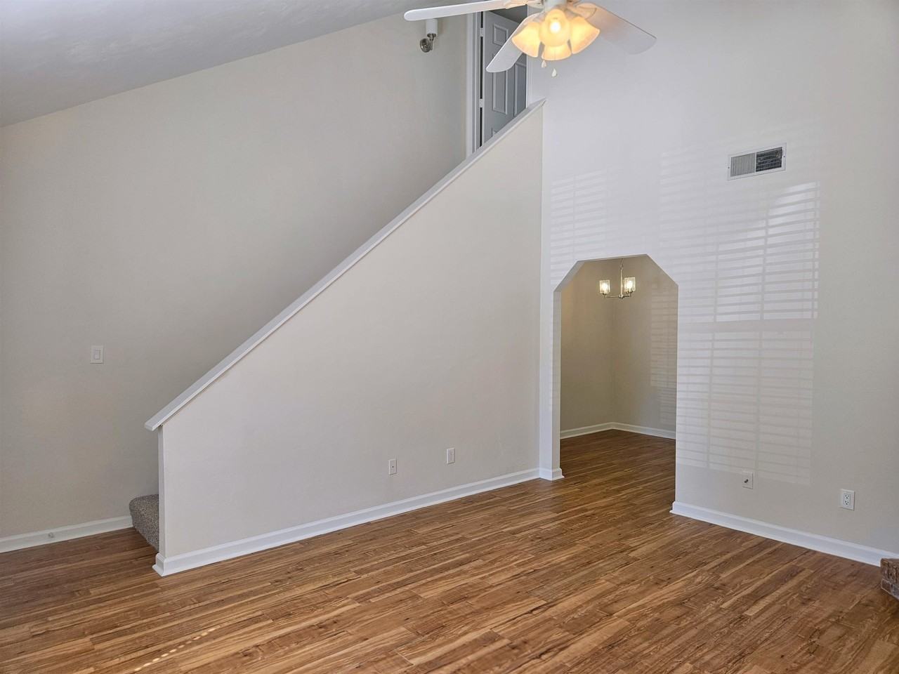 431 RICHVIEW PARK CIR E unit: Bsouth - Photo 2 of 21