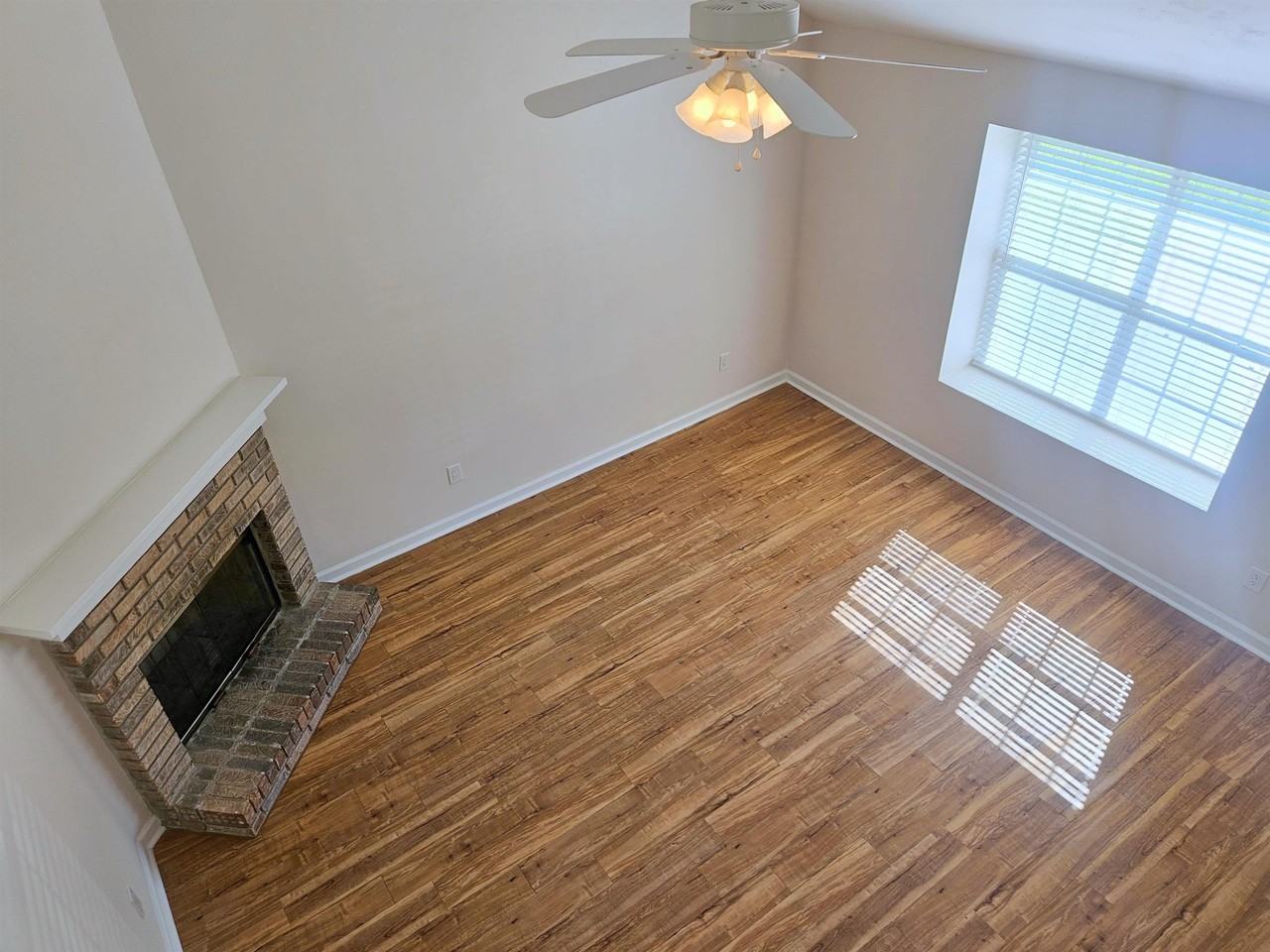 431 RICHVIEW PARK CIR E unit: Bsouth - Photo 5 of 21