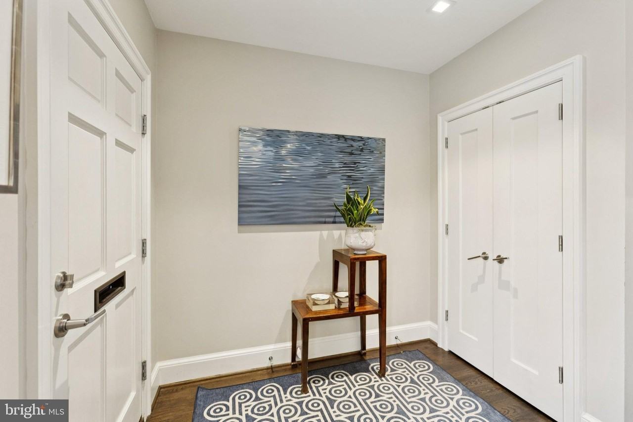 1724 34th St Nw - Photo 2 of 33