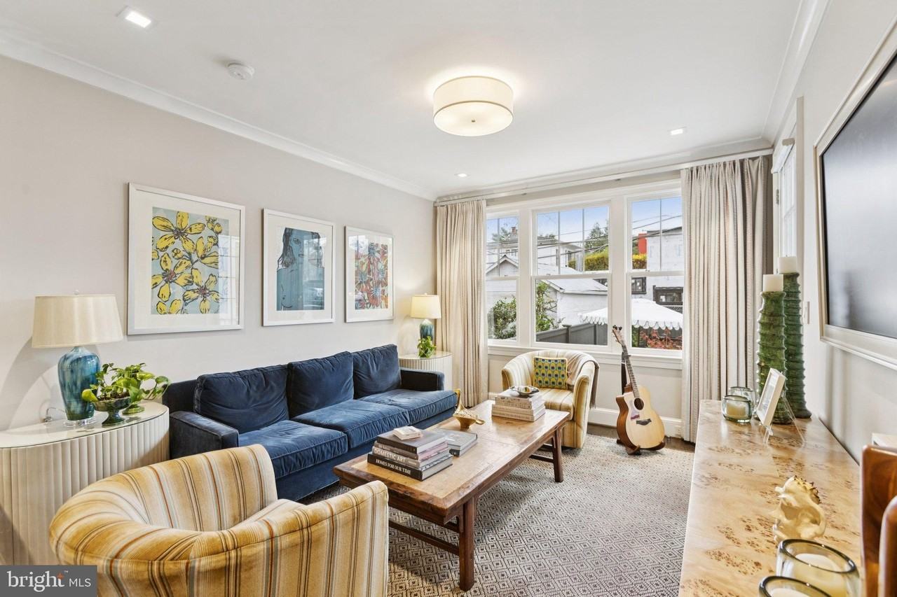 1724 34th St Nw - Photo 7 of 33