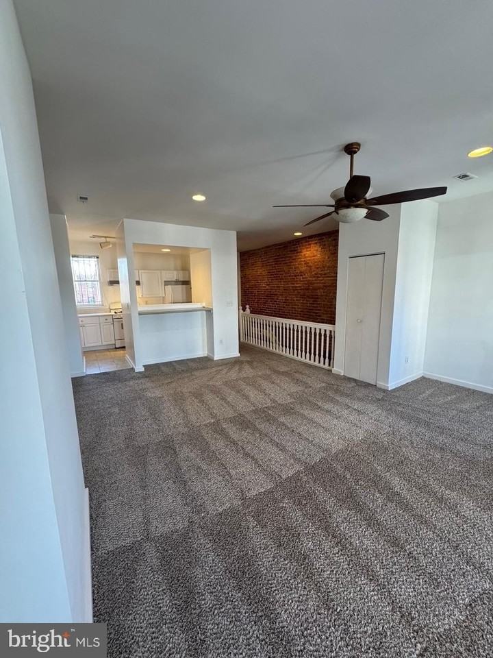 526 8th St Ne Unit 1 - Photo 2 of 15