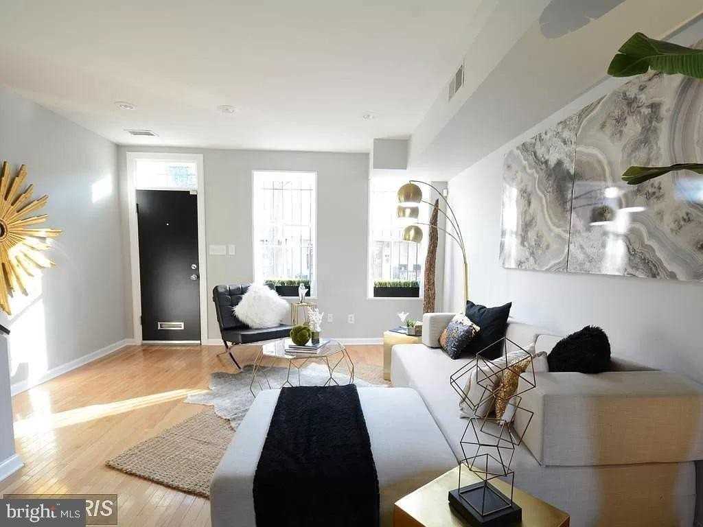 624 14th Pl Ne - Photo 4 of 22