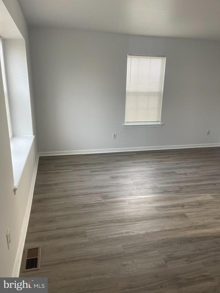 288 Vincent Cir - Photo 3 of 44