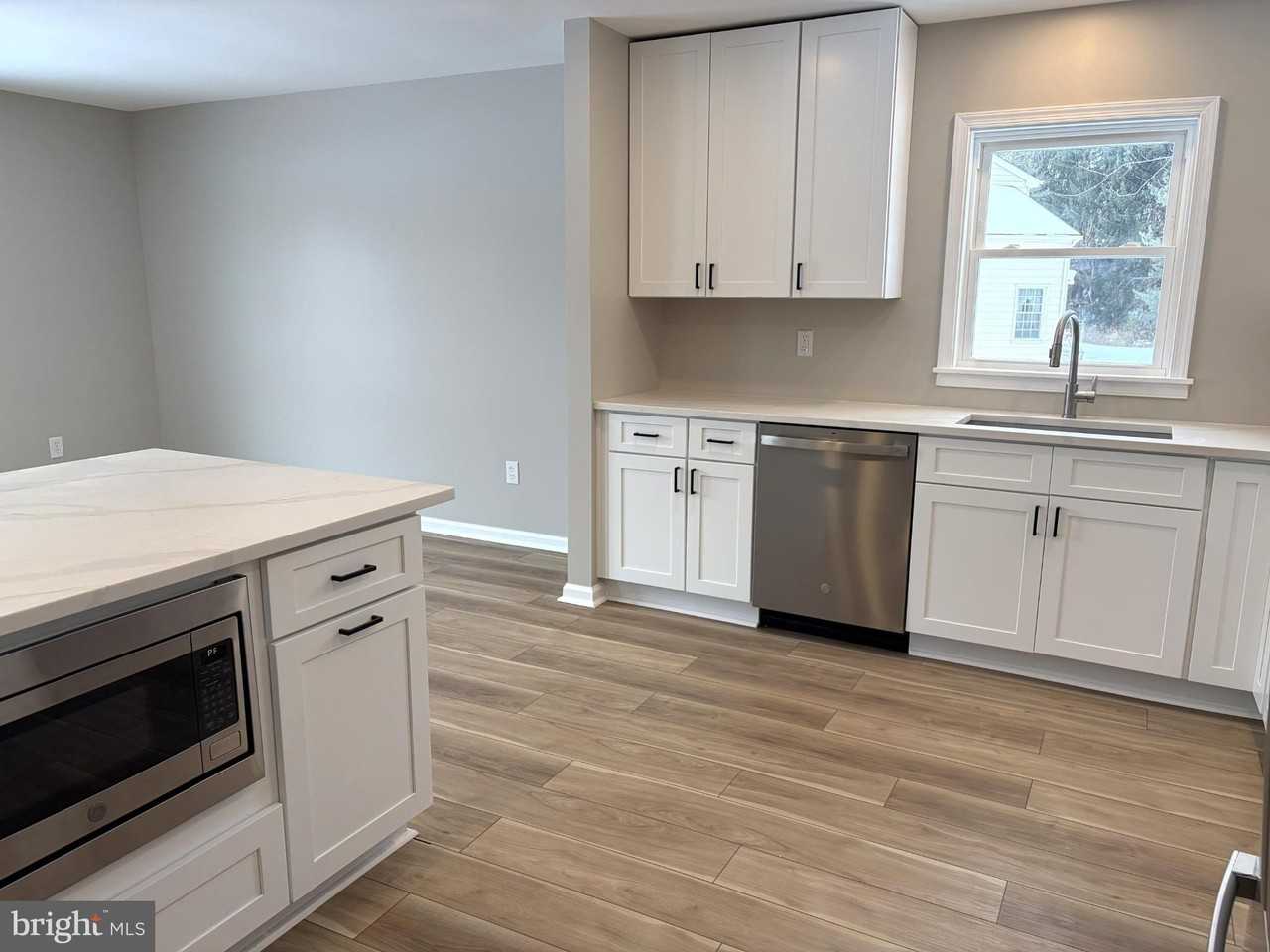 14 Faith Cir - Photo 5 of 41