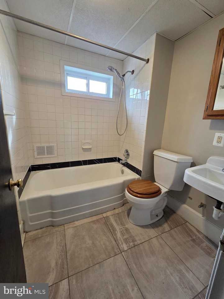 306 Concord Ave #2 - Photo 5 of 10