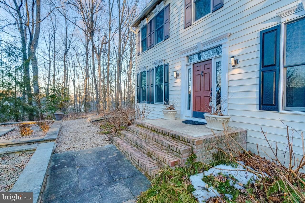 3209 Homewood Rd - Photo 2 of 50