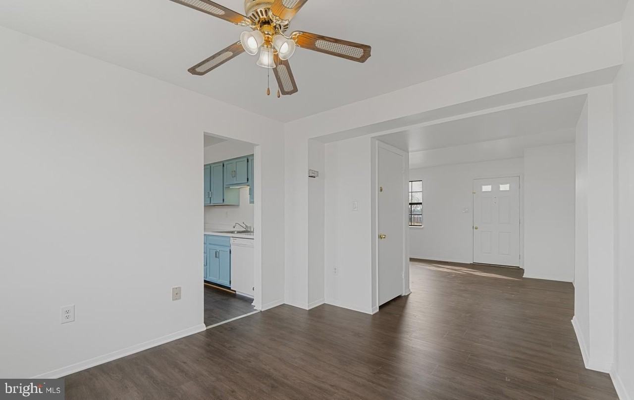 21 Holland Hill Ct - Photo 5 of 28