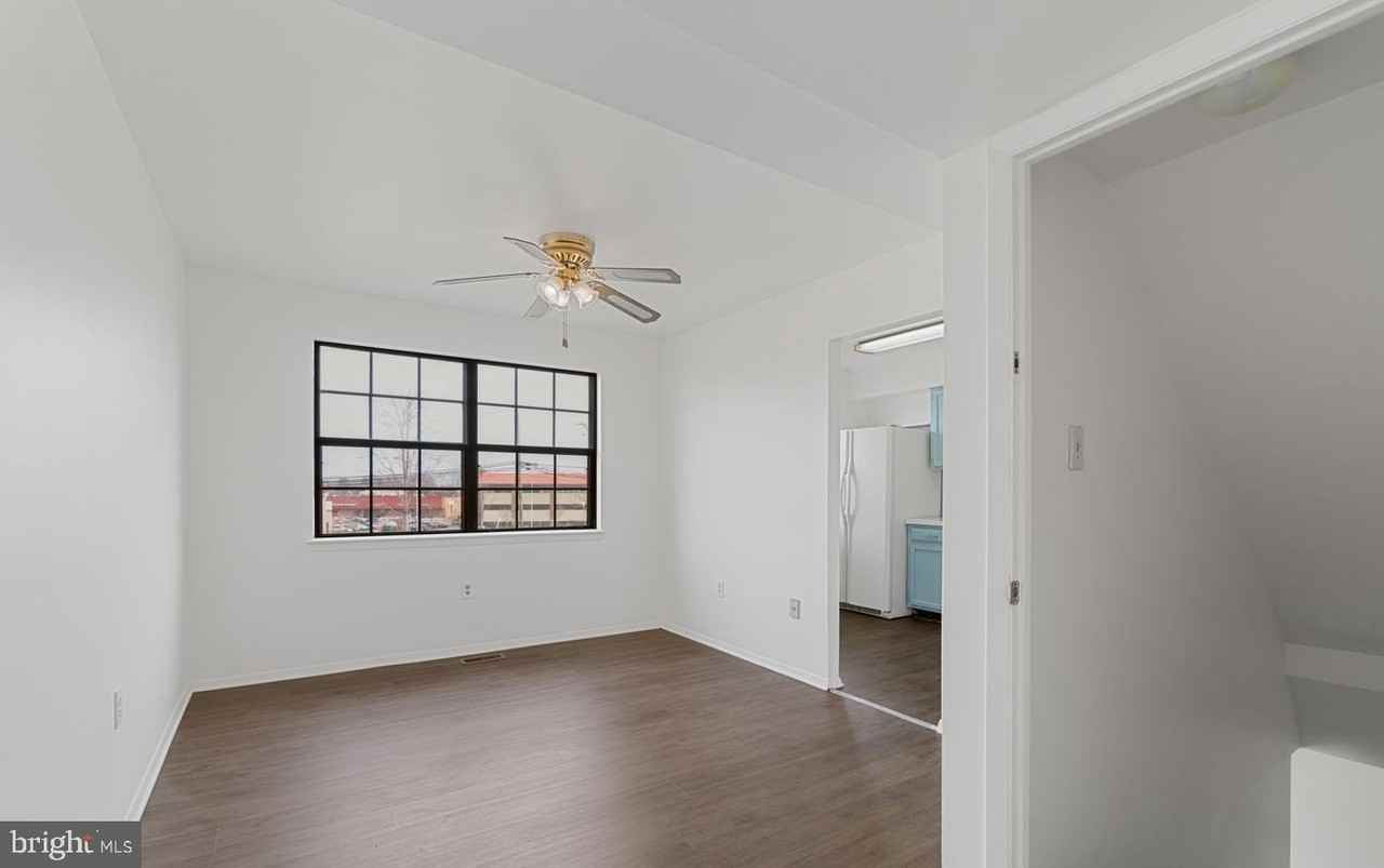 21 Holland Hill Ct - Photo 6 of 28