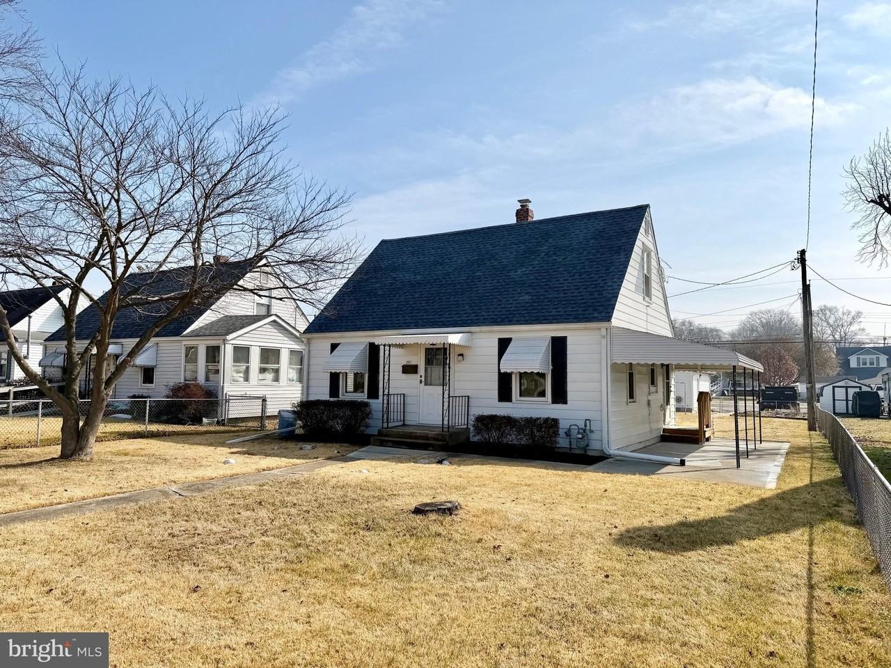 2917 Wells Ave - Photo 2 of 21