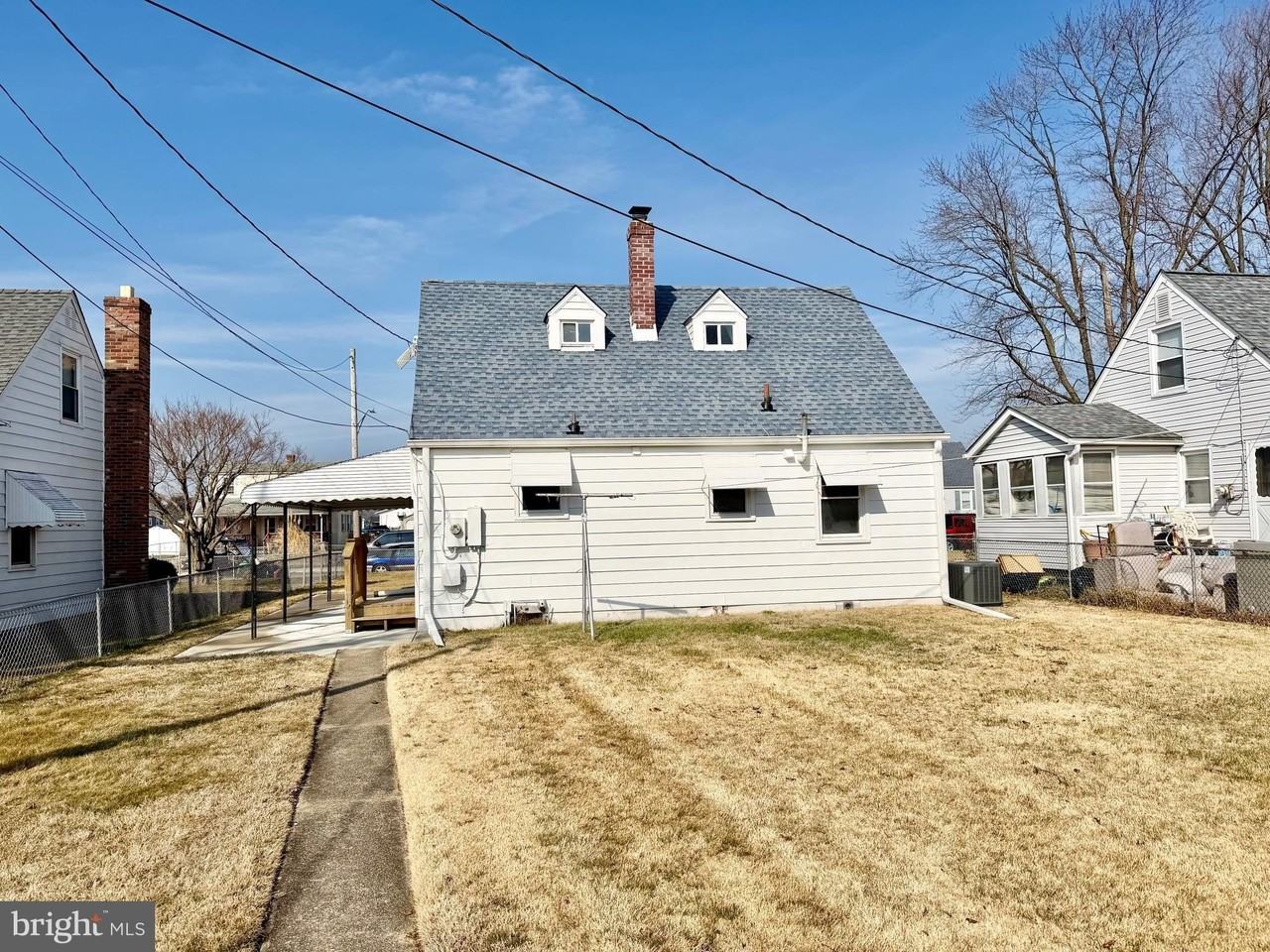 2917 Wells Ave - Photo 3 of 21