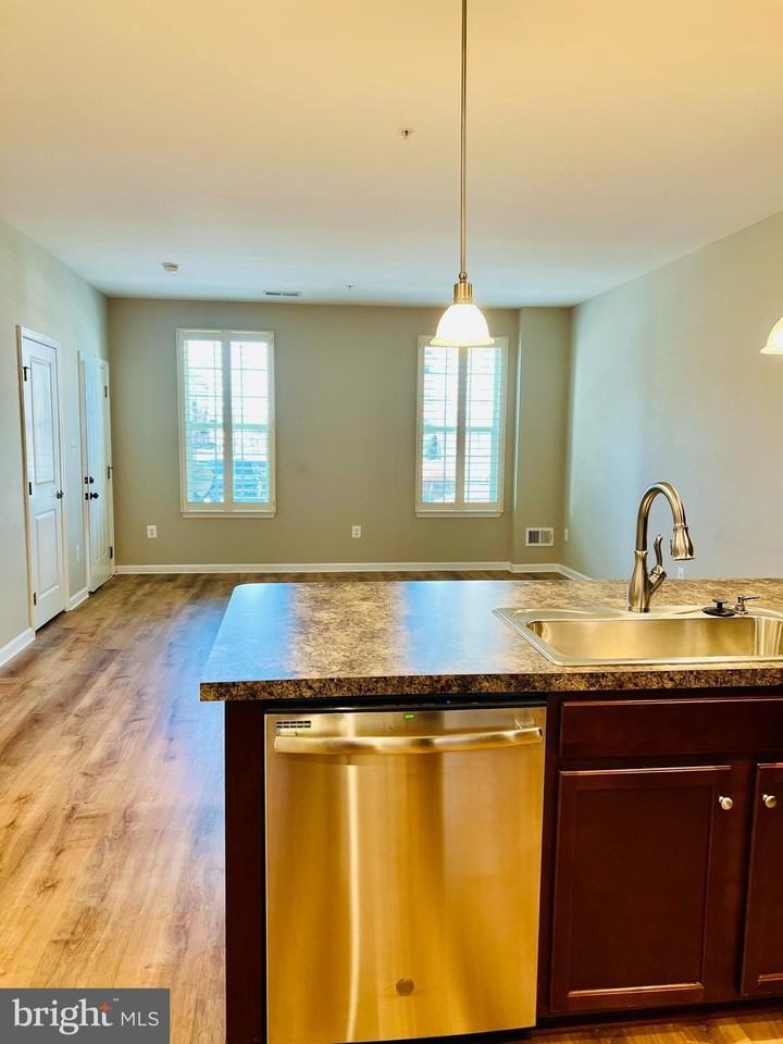 6508 Walcott Ln - Photo 6 of 22