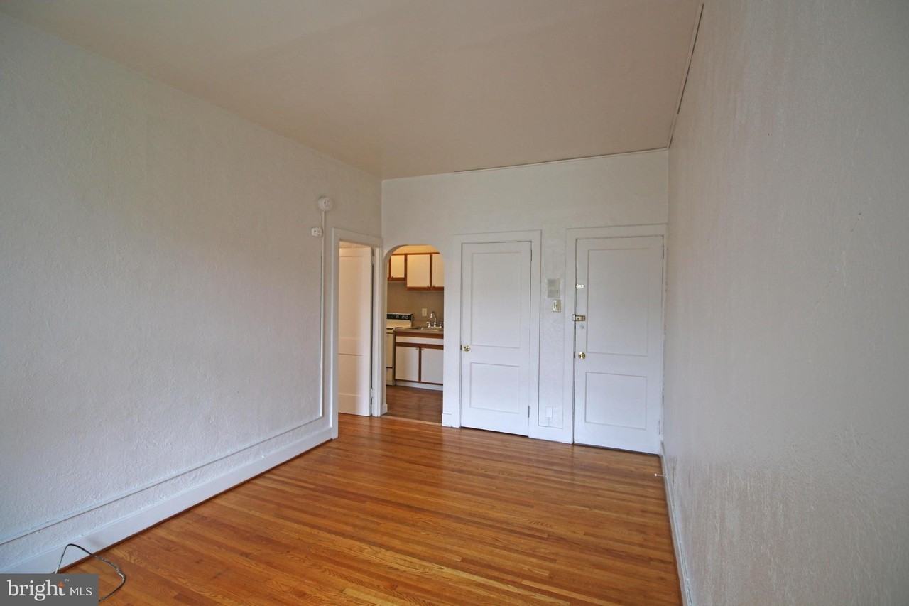 12 S Filbert St Apt B2 - Photo 3 of 15