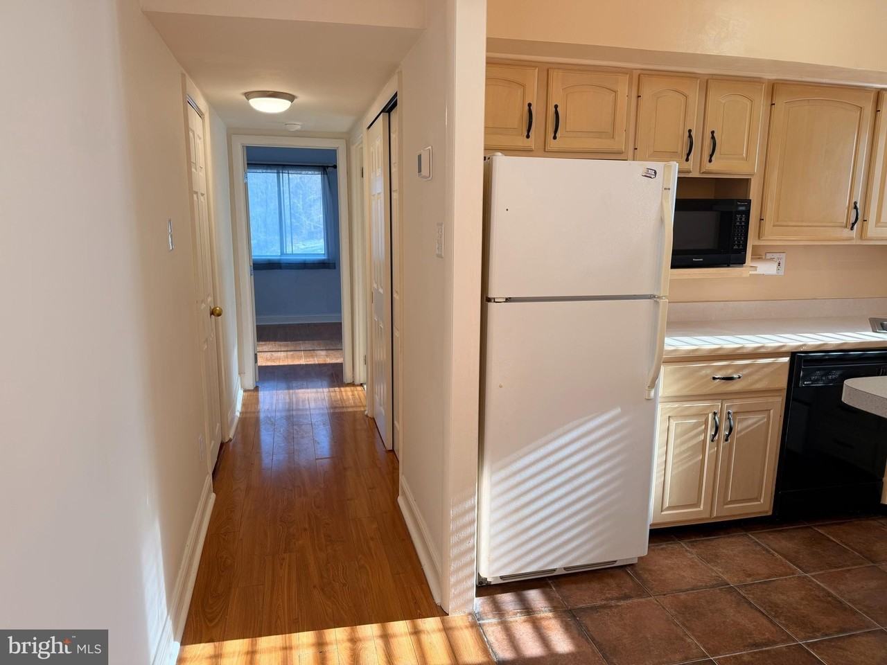 1307 Valley Dr Unit 1307 - Photo 3 of 10