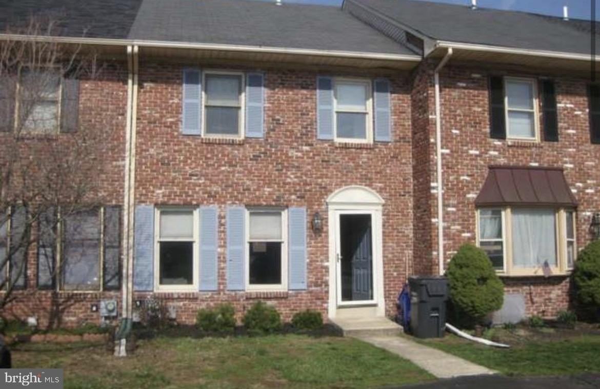 516 Susan Dr - Photo 3 of 6