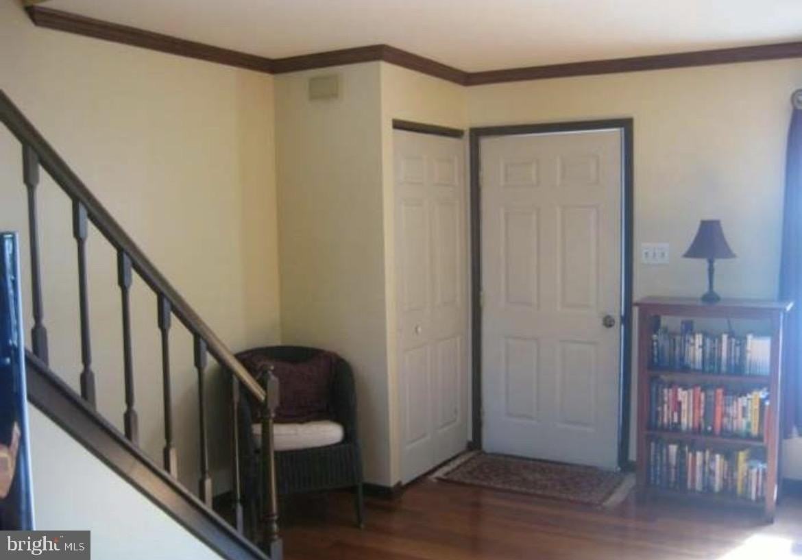 516 Susan Dr - Photo 4 of 6