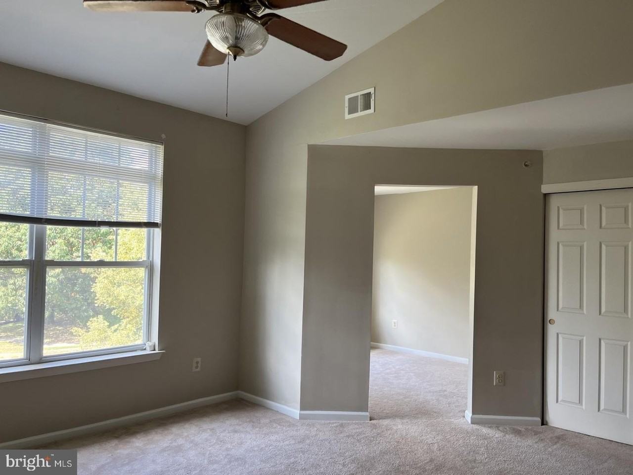 106 Dresher Woods Dr - Photo 2 of 17