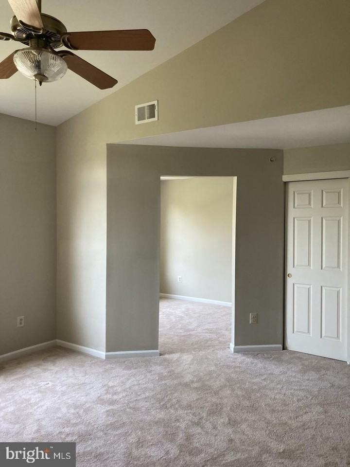 106 Dresher Woods Dr - Photo 4 of 17