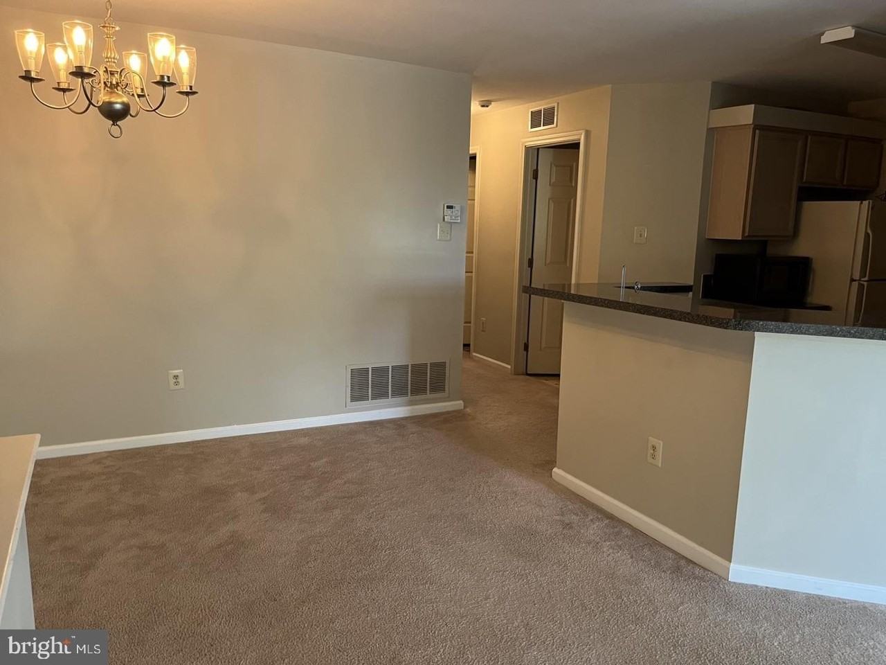 106 Dresher Woods Dr - Photo 5 of 17