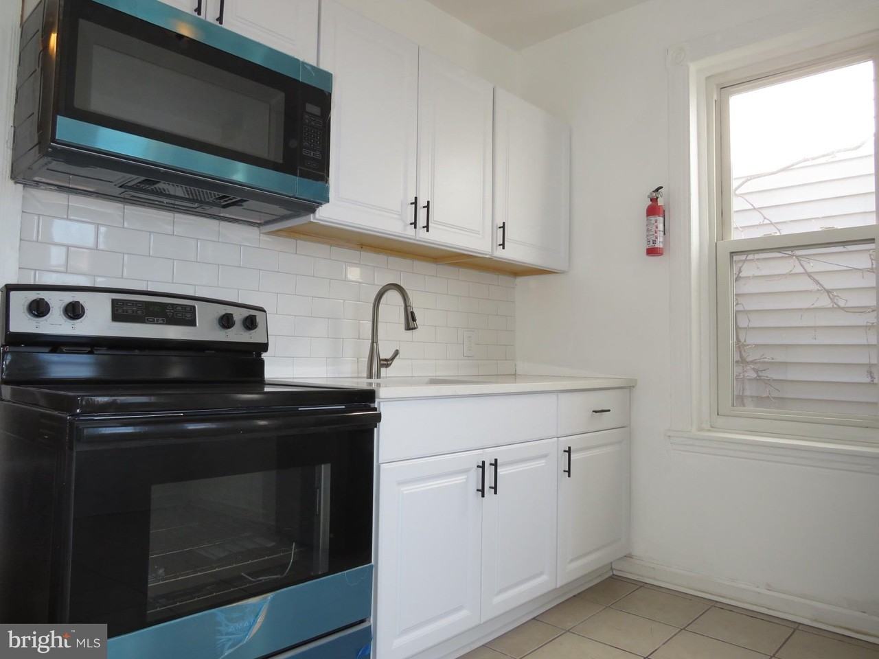 356 E Walnut Ln #2 - Photo 4 of 18