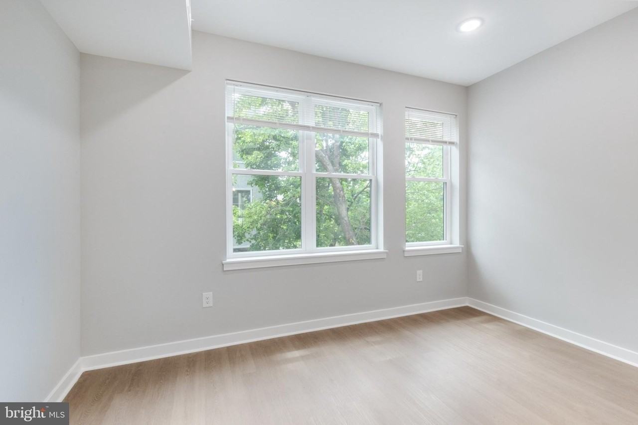 2344 W Seybert St Unit 2 - Photo 7 of 36