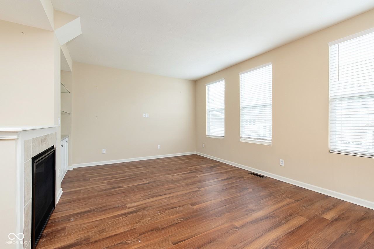 16026 Coleman Dr - Photo 5 of 33