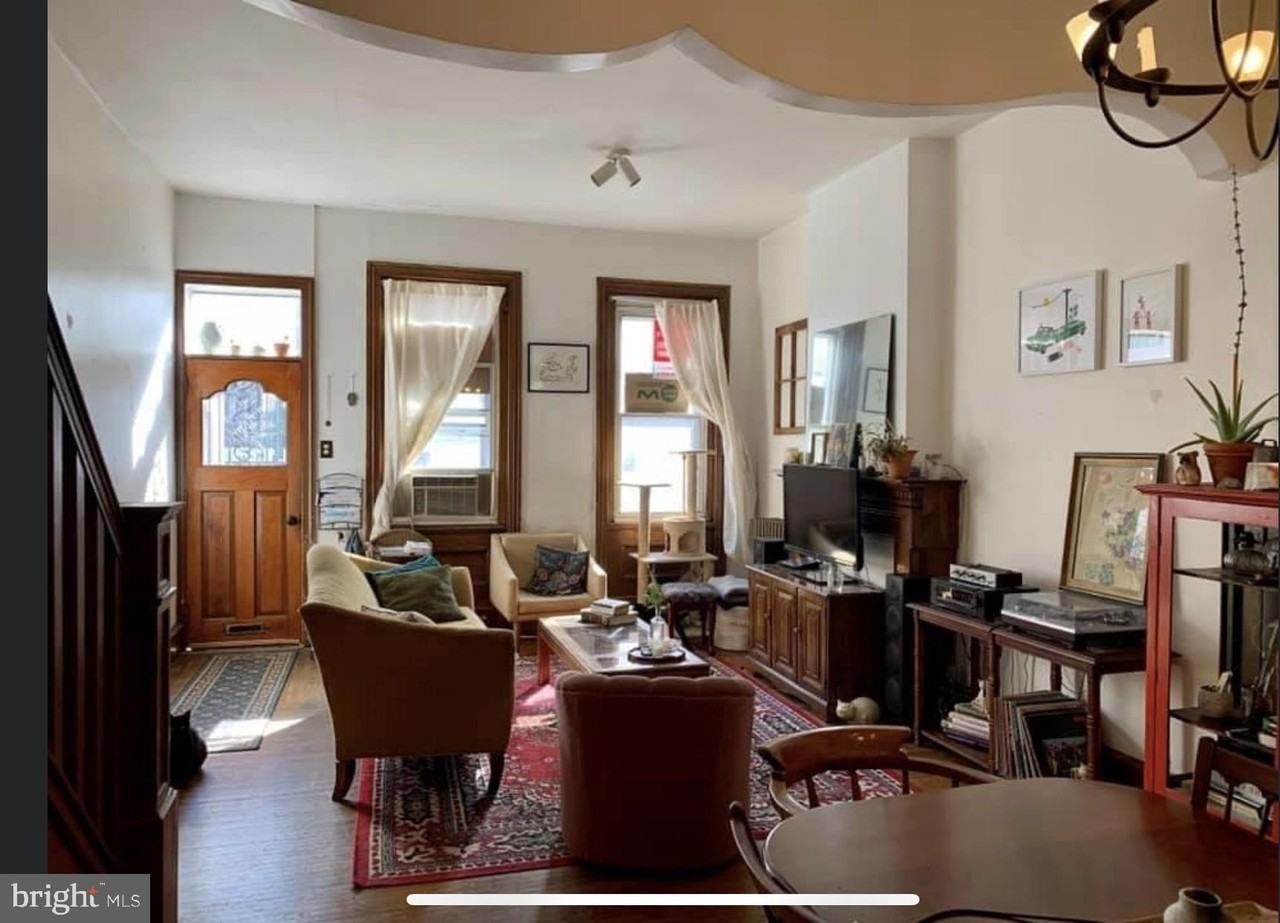 2038 E Dauphin St - Photo 4 of 22