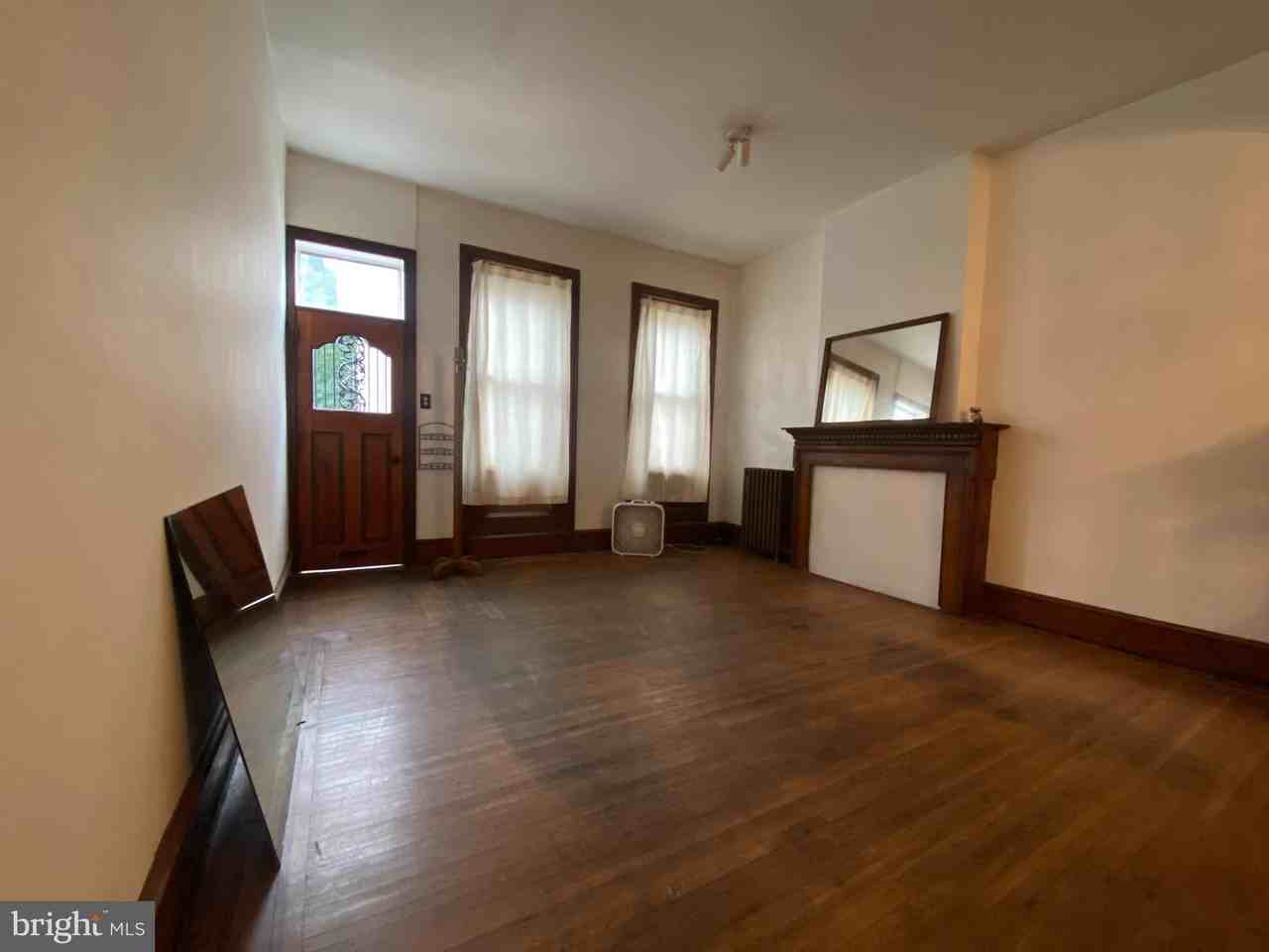 2038 E Dauphin St - Photo 5 of 22