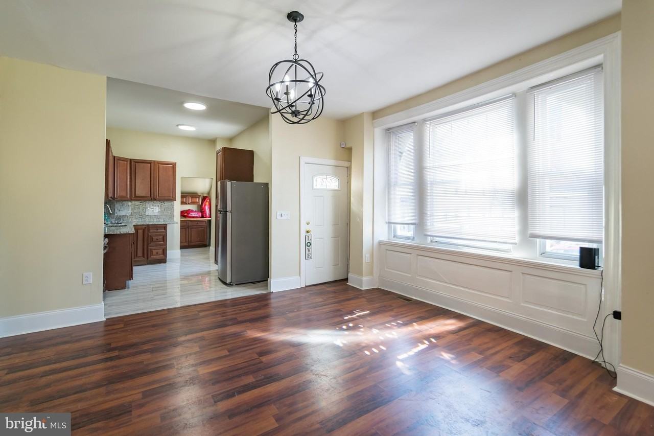 5426 W Jefferson St - Photo 4 of 32