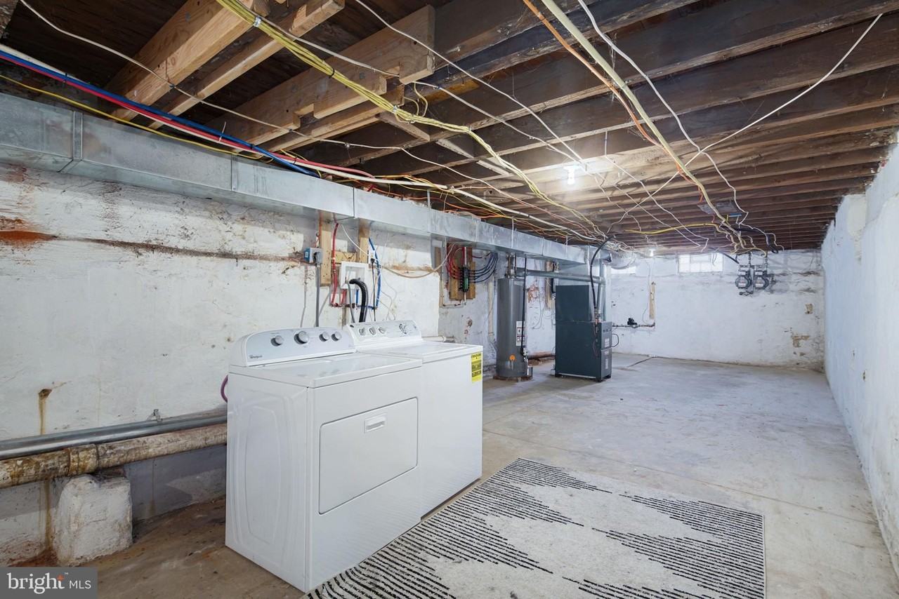 1865 Frankford Ave Unit A - Photo 3 of 15