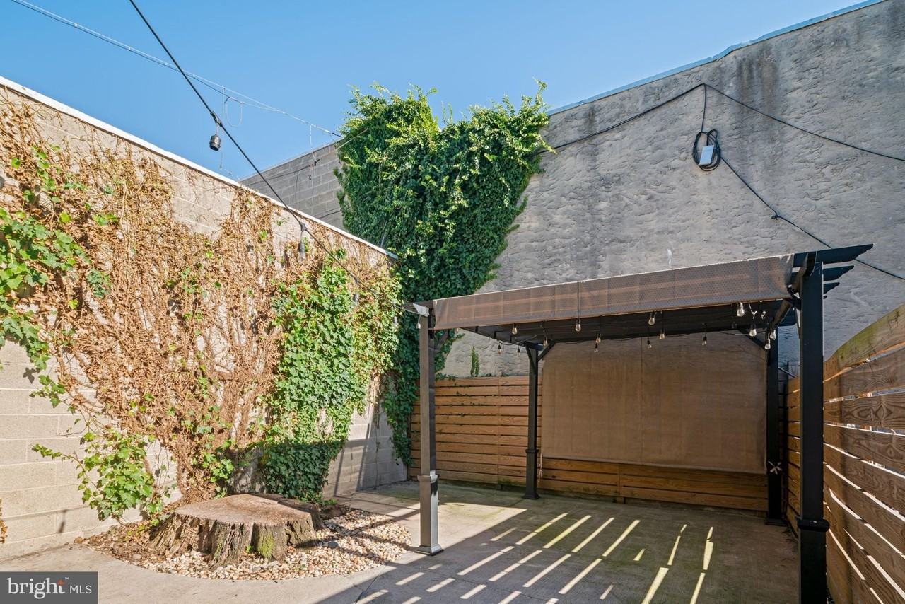 1865 Frankford Ave Unit A - Photo 4 of 15