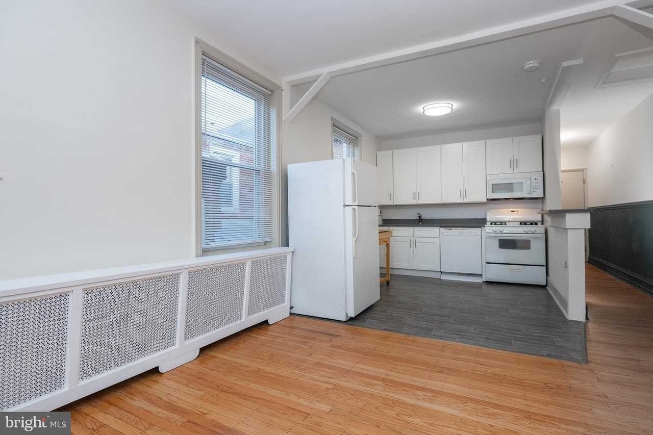 932 N 5th St 3rd Fl - Photo 5 of 28