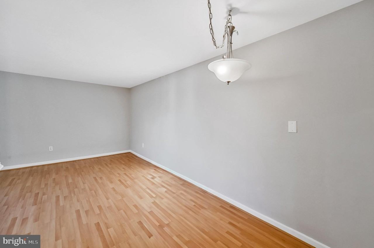 704 S Arlington Mill Dr Apt 204 - Photo 7 of 21