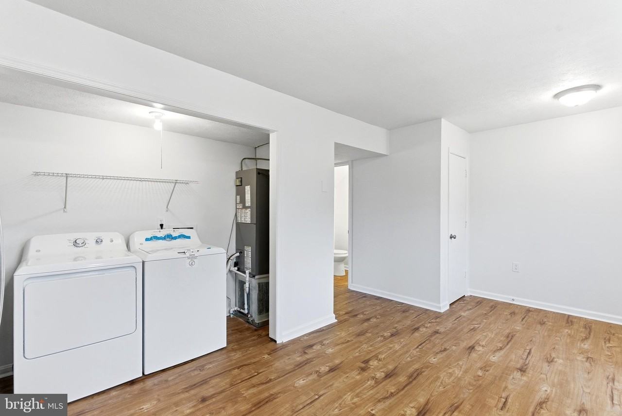 233 Nottoway Dr - Photo 6 of 17