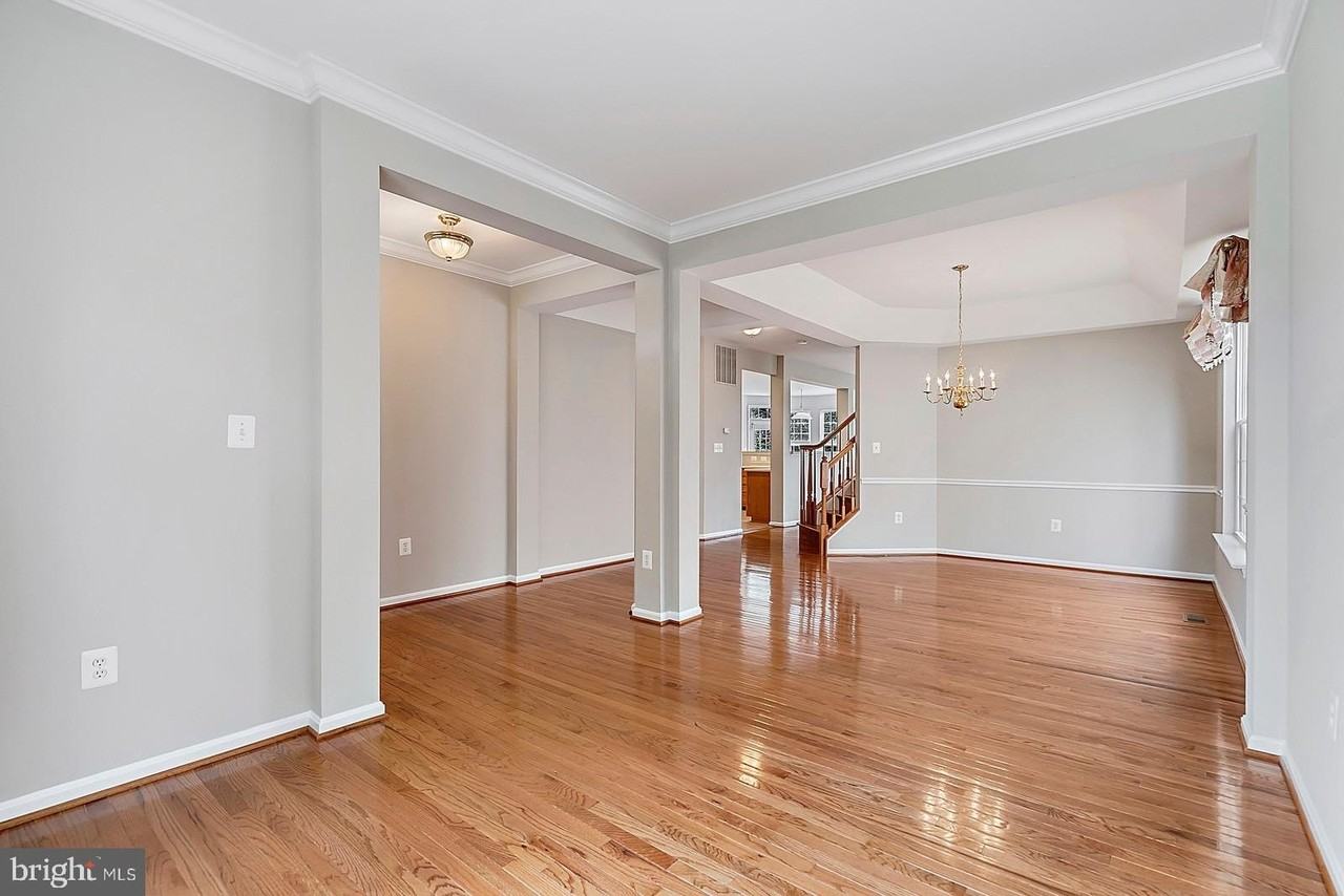 4175 Bell Ridge Ct - Photo 4 of 50