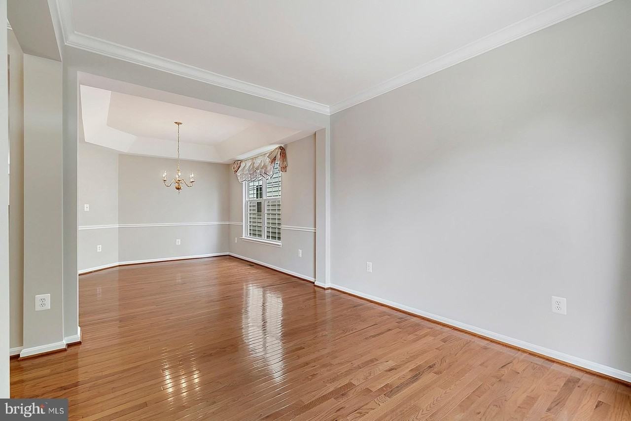 4175 Bell Ridge Ct - Photo 7 of 48