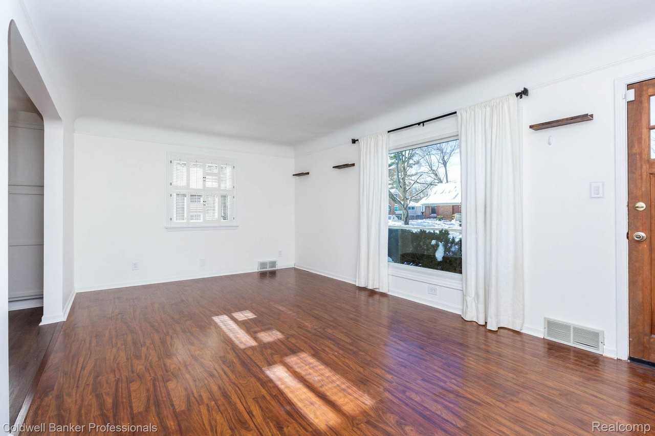 1921 Beverly St - Photo 7 of 23