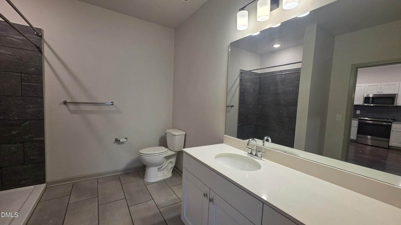 2324 Gathering Square Ct - Photo 7 of 10