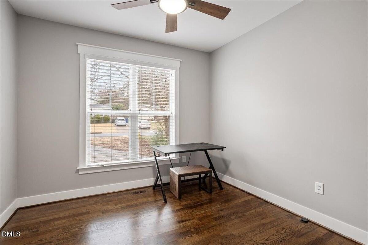 714 1/2 S State St - Photo 7 of 30