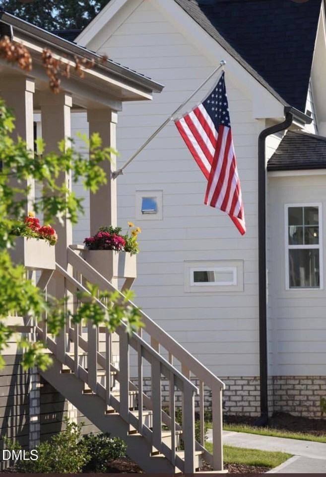 156 Cottage Way - Photo 6 of 19