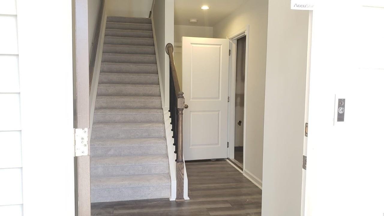 2605 Chert Ln - Photo 3 of 30