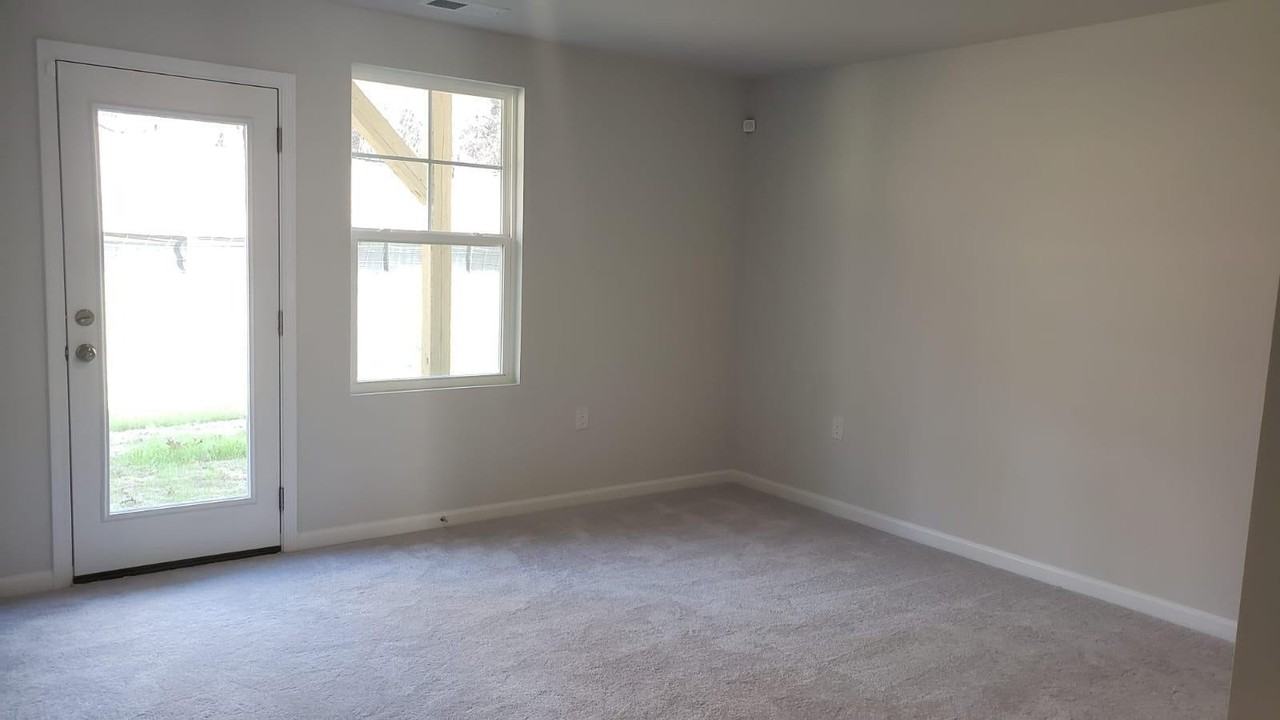 2605 Chert Ln - Photo 4 of 30