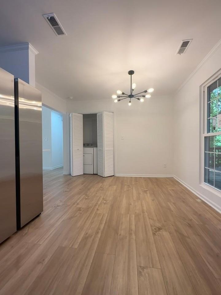 4609 Brockton Dr Apt D - Photo 6 of 10