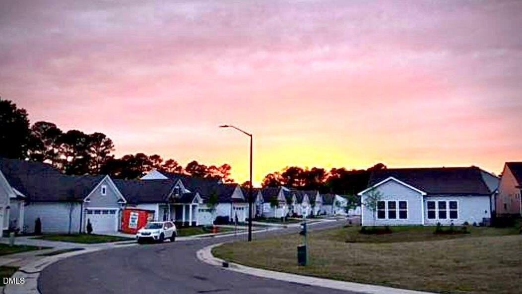 1114 Flyfish Ave - Photo 5 of 48