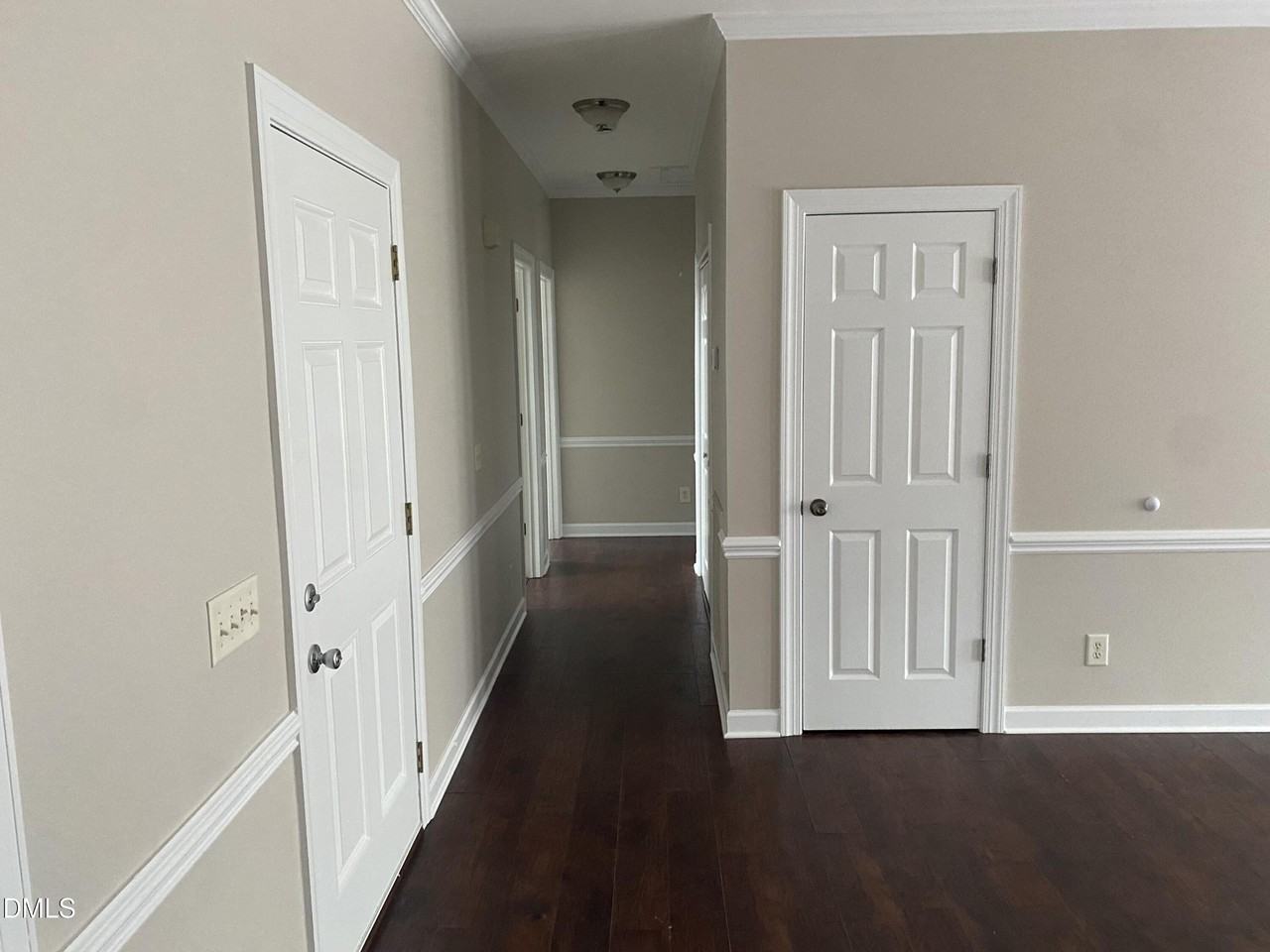 7212 Deer Brook St - Photo 5 of 9