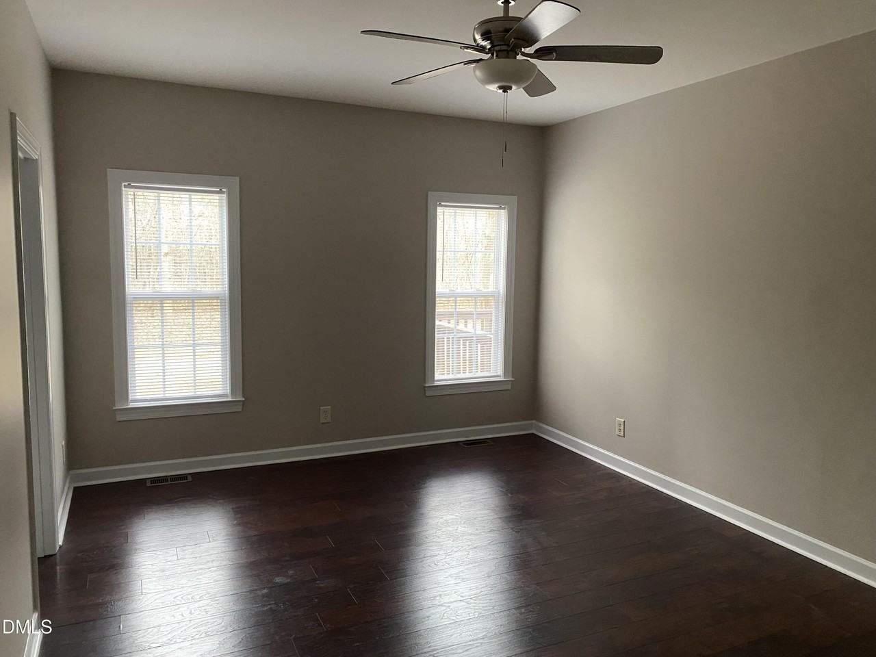 7212 Deer Brook St - Photo 7 of 9